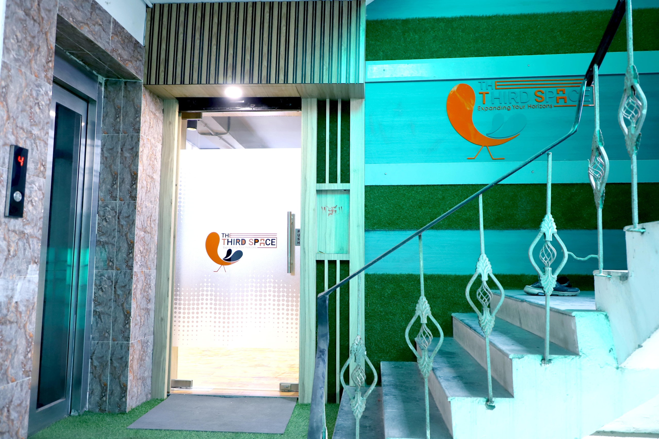 Discover the Benefits of Co Working Space in Mayur Vihar Phase 1